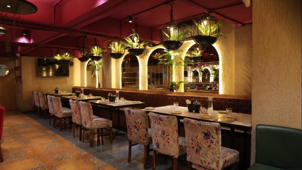 Hotel Aura - Near Malad Link Road ゴライ エクステリア 写真